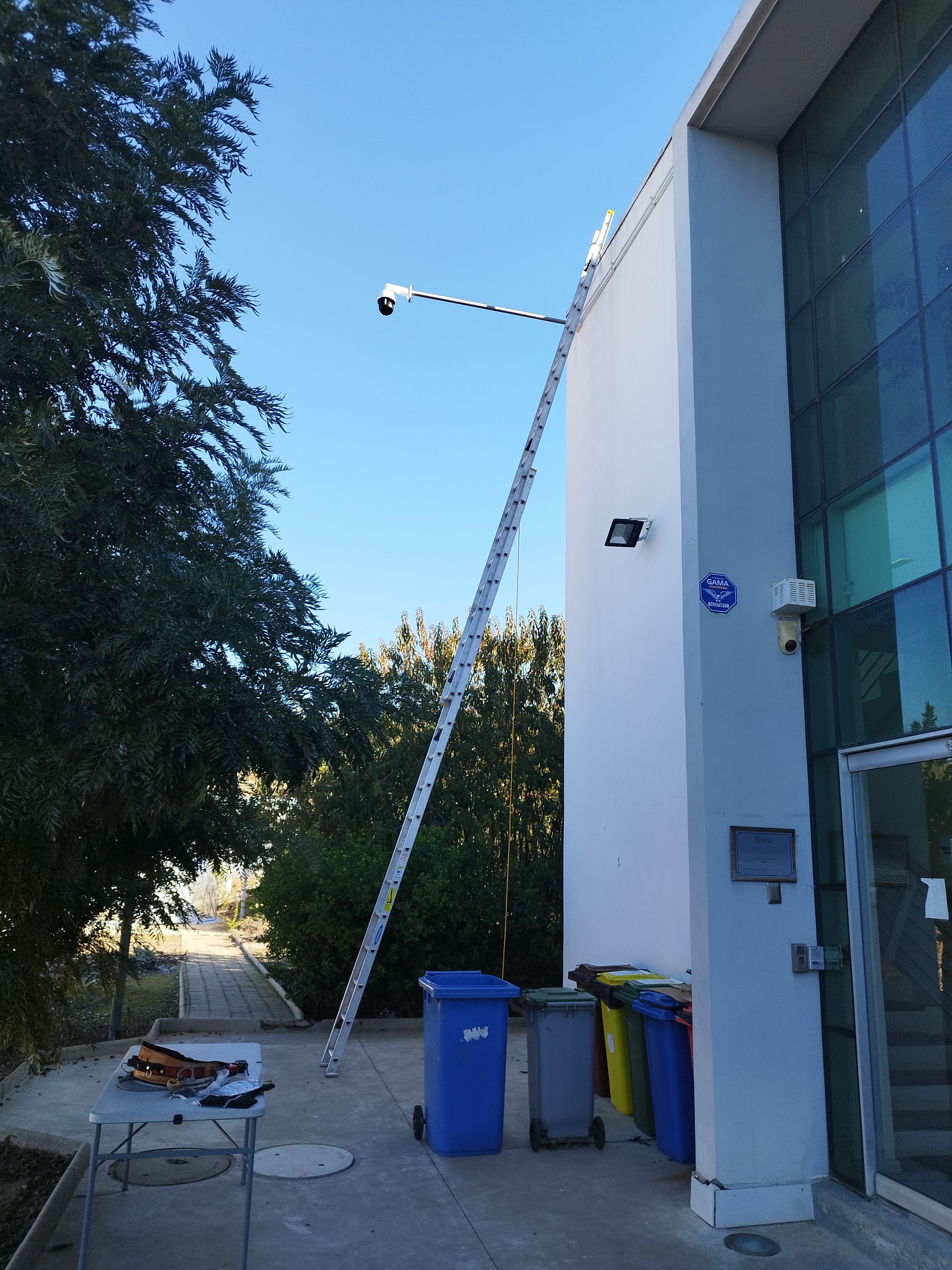 Cableado de datos y energía para sistema CCTV